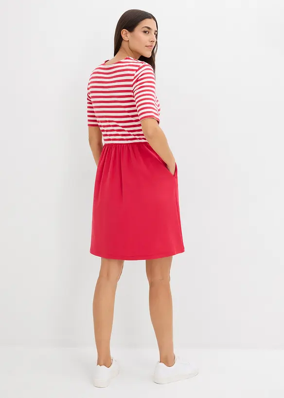 Shirtkleid aus reiner Baumwolle in rot von hinten (Totalaufnahme) - bonprix