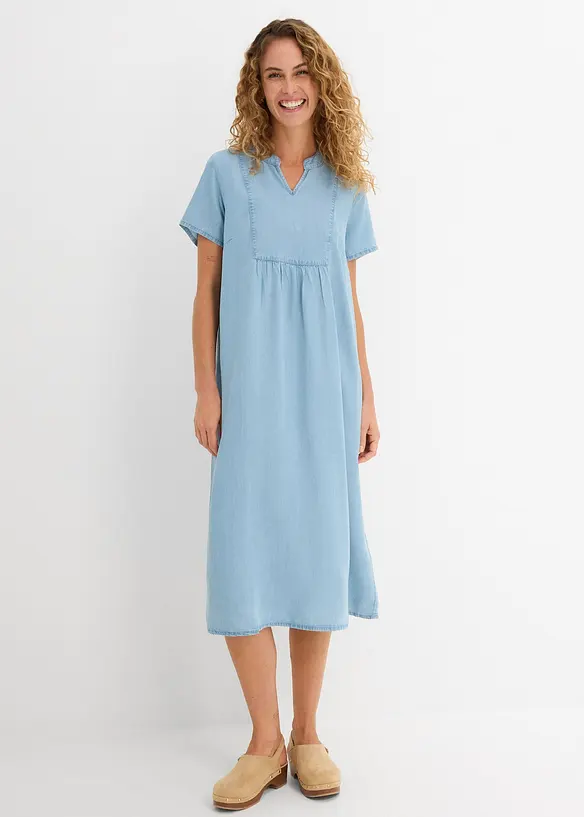 Jeanskleid aus fließendem Lyocell in blau von vorne (Totalaufnahme) - bonprix