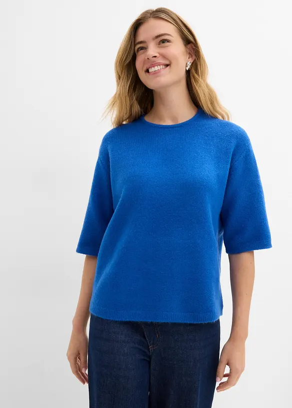 Oversize-Pullover in blau von vorne (im Anschnitt) - bonprix