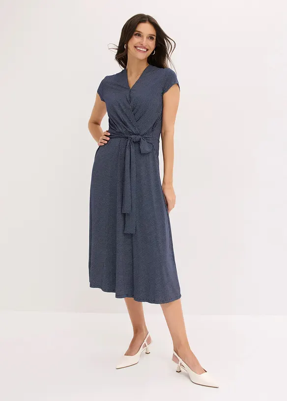 Midikleid aus fließendem Viskose-Mix in blau von vorne (Totalaufnahme) - bonprix Midikleid aus fließendem Viskose-Mix in blau von vorne (Totalaufnahme) - bonprix