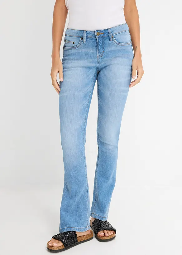 Bootcut-Jeans Mid Waist, Stretch in blau von vorne - bonprix
