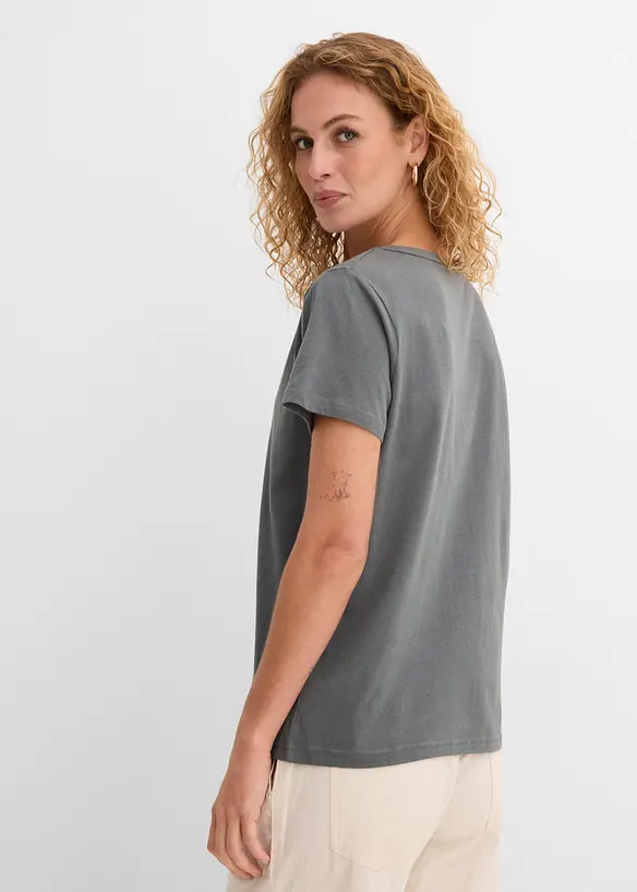 Baumwoll-Shirt mit dekorativem Ausschnitt in grün von hinten (im Anschnitt) - bonprix