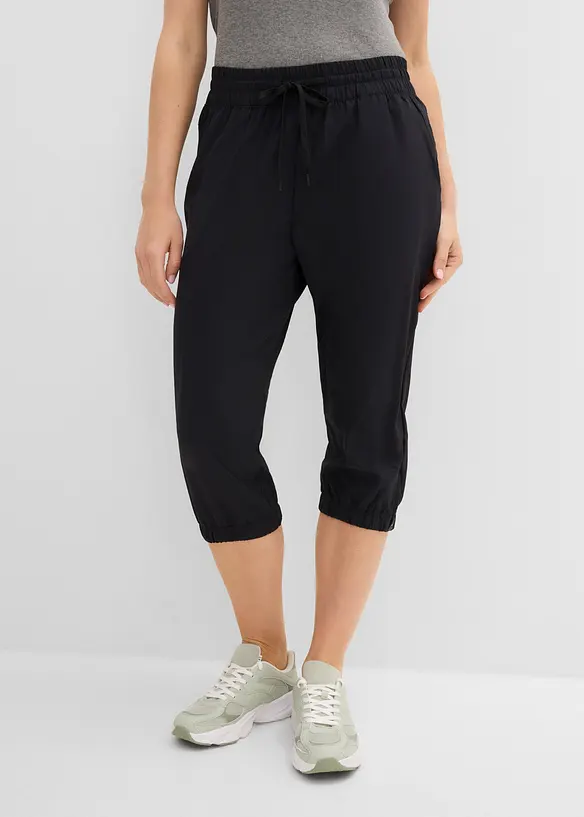 Schnelltrocknende Funktionshose in Capri-Länge in schwarz von vorne - bonprix Schnelltrocknende Funktionshose in Capri-Länge in schwarz von vorne - bonprix