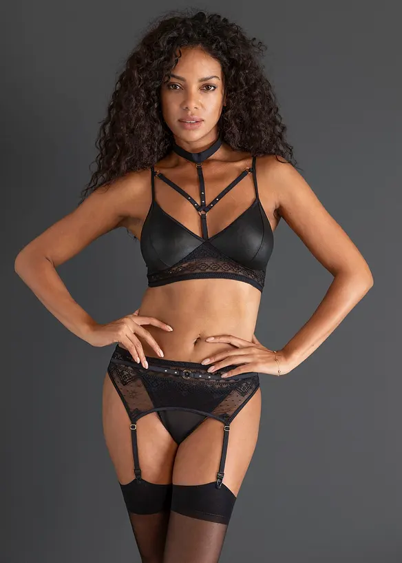 Bralette+String+Strapshalter mit Wetlook (3-tlg.Set) in schwarz von vorne (Totalaufnahme) - bonprix