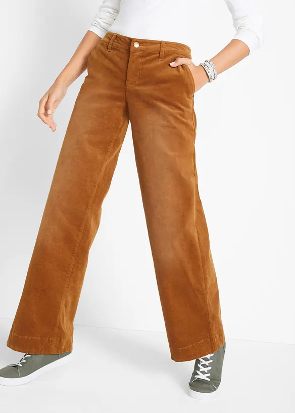 Cordhose aus elastischem Baumwoll-Mix in braun von vorne - bonprix Cordhose aus elastischem Baumwoll-Mix in braun von vorne - bonprix