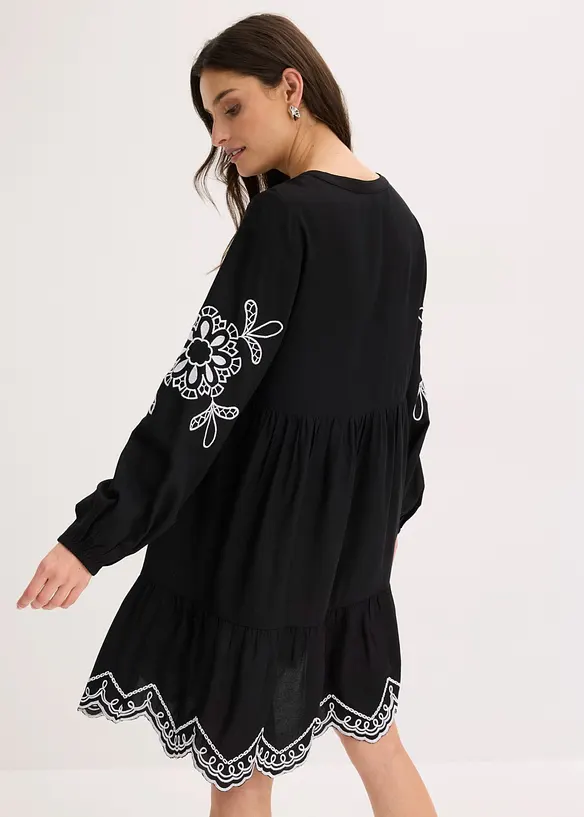 Tunika-Kleid aus fließender Viskose mit Stickerei in schwarz von hinten (Totalaufnahme) - bonprix