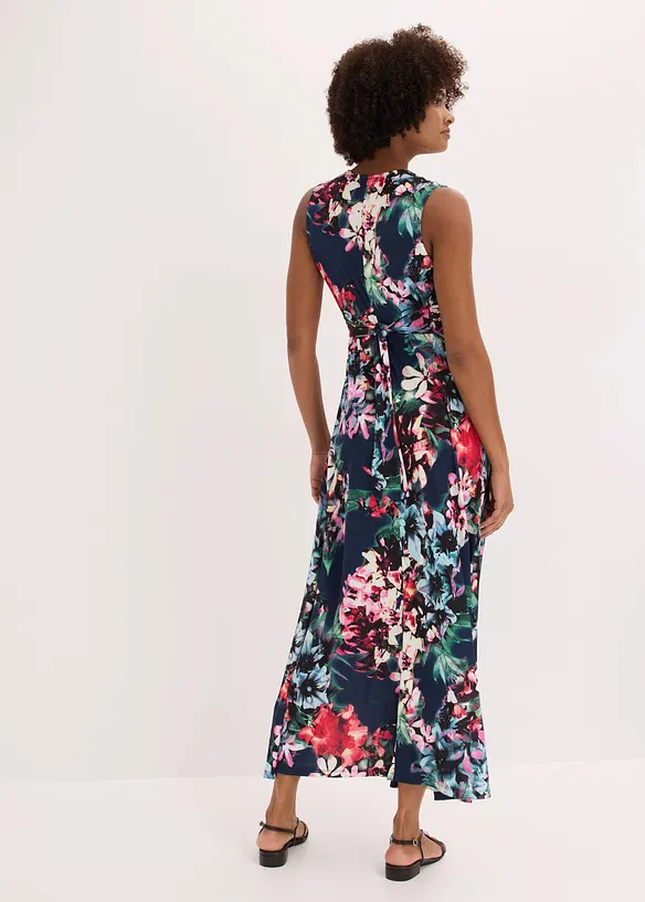 Maxikleid mit Knotendetail in blau von hinten (Totalaufnahme) - bonprix