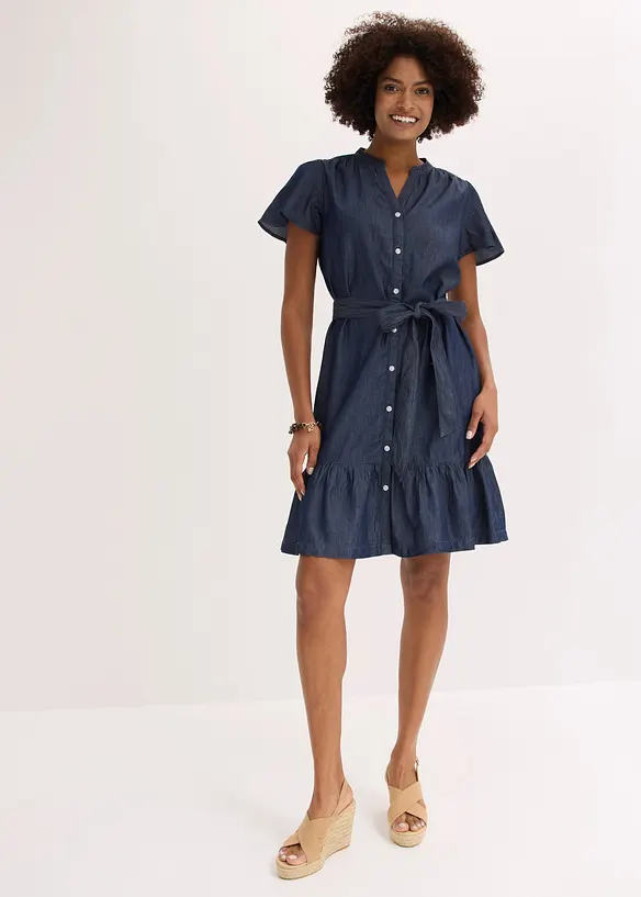 Jeanskleid mit Volant in blau von vorne (Totalaufnahme) - bonprix Jeanskleid mit Volant in blau von vorne (Totalaufnahme) - bonprix