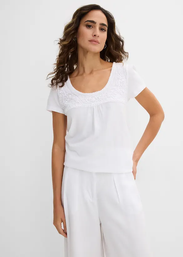 Baumwoll Shirt mit Spitze, Kurzarm in weiß von vorne (im Anschnitt) - bonprix Baumwoll Shirt mit Spitze, Kurzarm in weiß von vorne (im Anschnitt) - bonprix