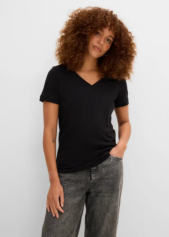 T-Shirt aus reiner Baumwolle in schwarz von vorne (im Anschnitt) - bonprix T-Shirt aus reiner Baumwolle in schwarz von vorne (im Anschnitt) - bonprix
