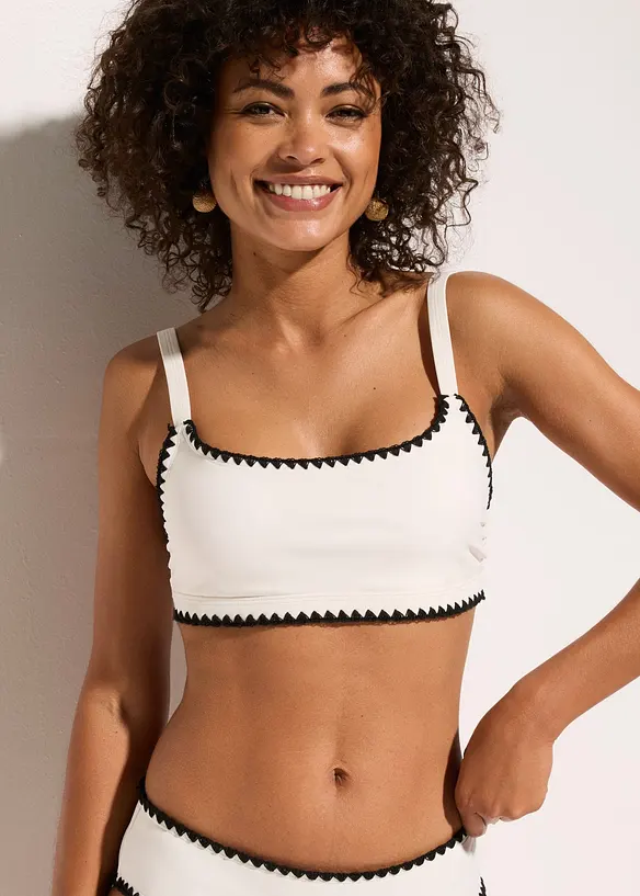 Bustier-Bikinioberteil mit Häkelkante in weiß von vorne (im Anschnitt) - bonprix Bustier-Bikinioberteil mit Häkelkante in weiß von vorne (im Anschnitt) - bonprix