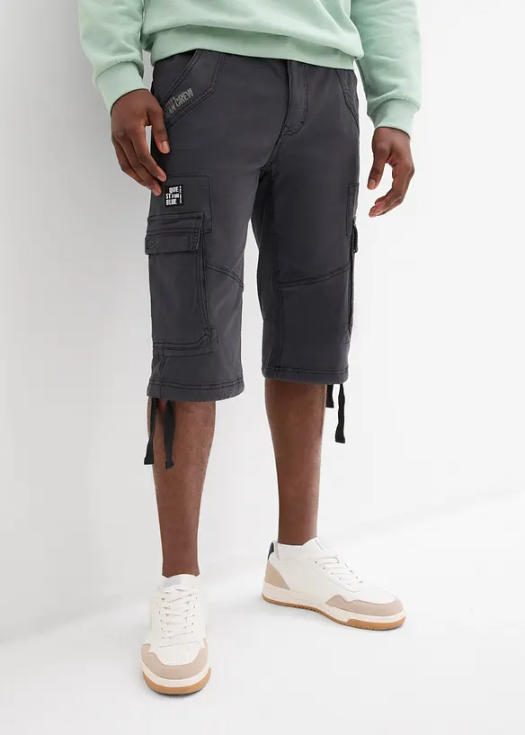 Long-Bermuda mit Cargotaschen in Regular-Fit in grau von vorne - bonprix
