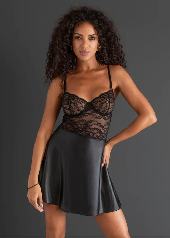 Kleid mit Wetlook in schwarz von vorne (Totalaufnahme) - bonprix