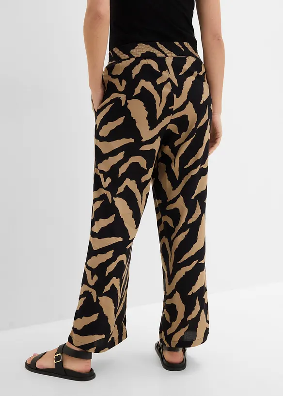 Marlenehose aus softer Viskose in schwarz von hinten - bonprix