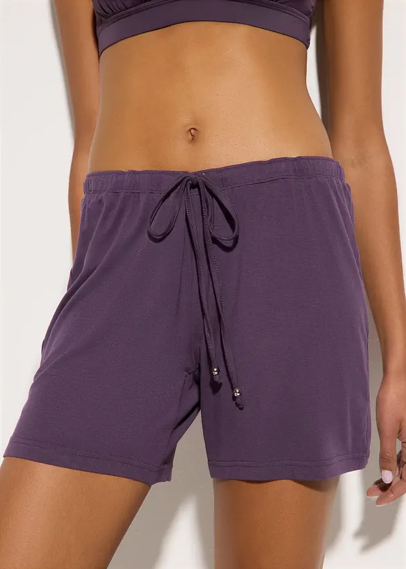 Strandshorts aus fließendem Viskose-Mix in lila von vorne - bonprix Strandshorts aus fließendem Viskose-Mix in lila von vorne - bonprix