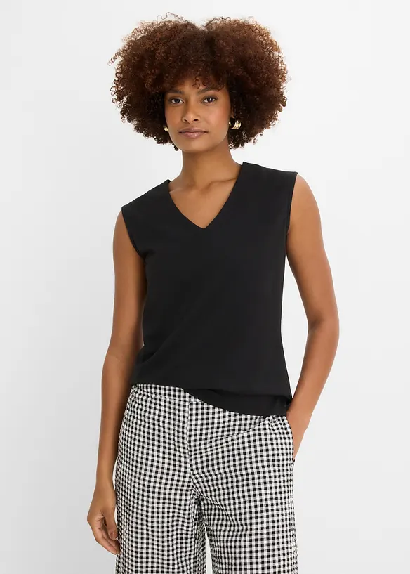 Shirt mit V-Ausschnitt mit reiner Bio-Baumwolle in schwarz von vorne (im Anschnitt) - bonprix