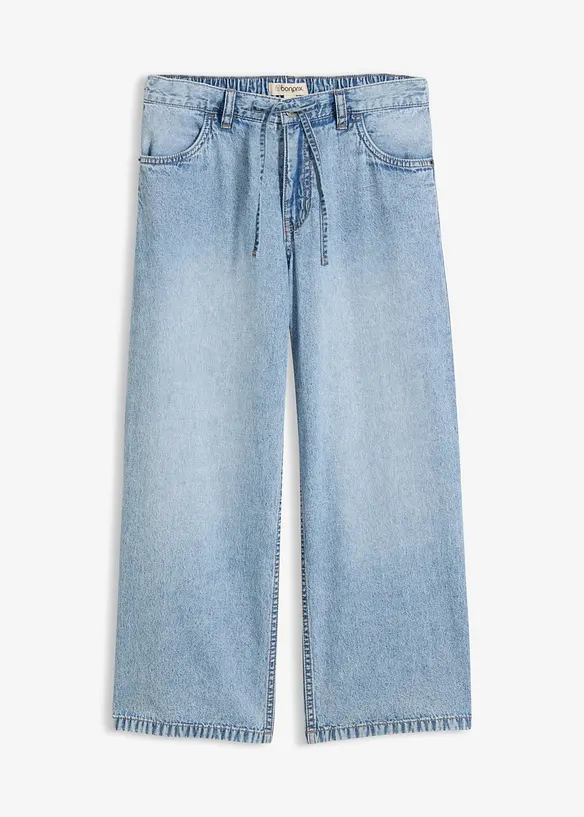 Wide-Leg-Jeans, cropped in blau von vorne - bonprix
