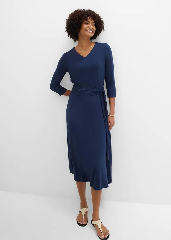 Viskose Jerseykleid in blau von vorne (Totalaufnahme) - bonprix Viskose Jerseykleid in blau von vorne (Totalaufnahme) - bonprix
