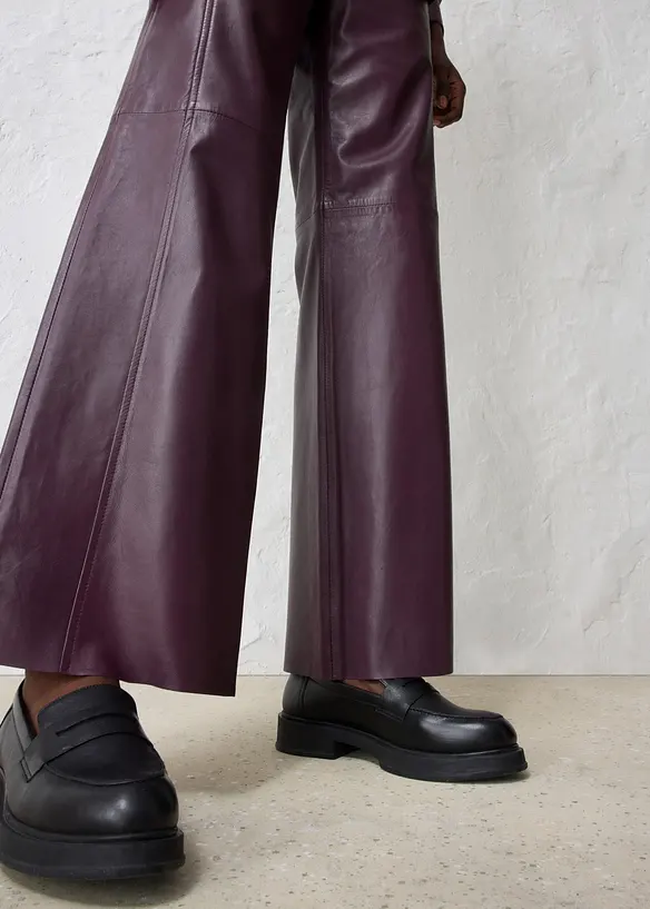 Lammnappa-Marlenehose in rot von vorne - bonprix