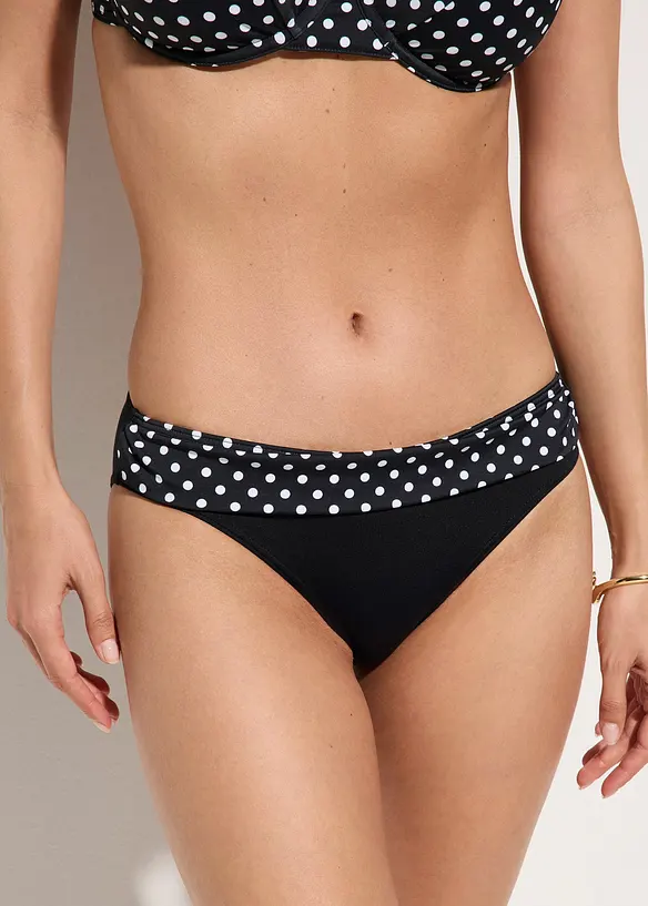Bikinihose in schwarz von vorne - bonprix
