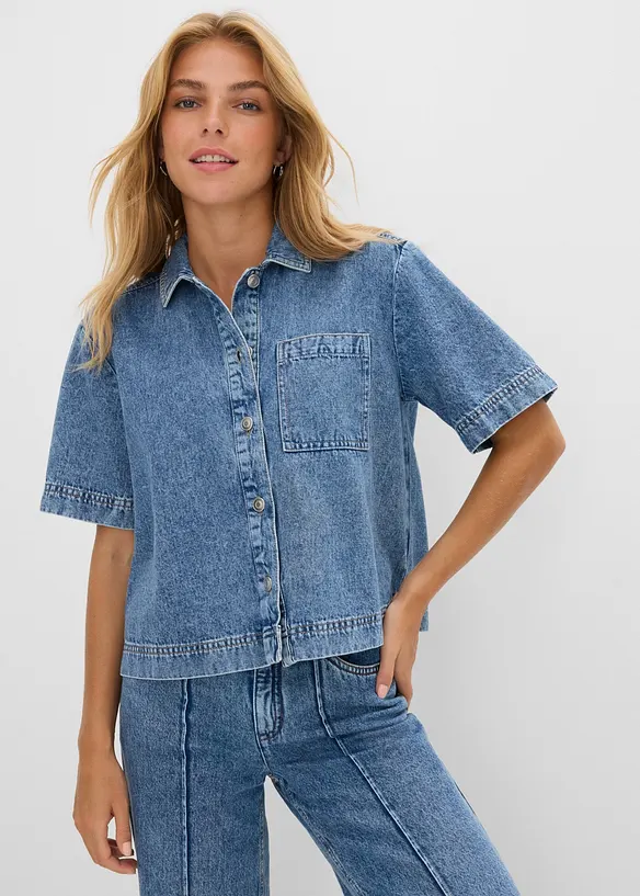 Jeansbluse aus reiner Baumwolle in blau von vorne (im Anschnitt) - bonprix Jeansbluse aus reiner Baumwolle in blau von vorne (im Anschnitt) - bonprix