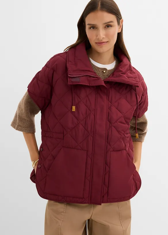 Wasserabweisende Oversize-Steppweste in rot von vorne (im Anschnitt) - bonprix