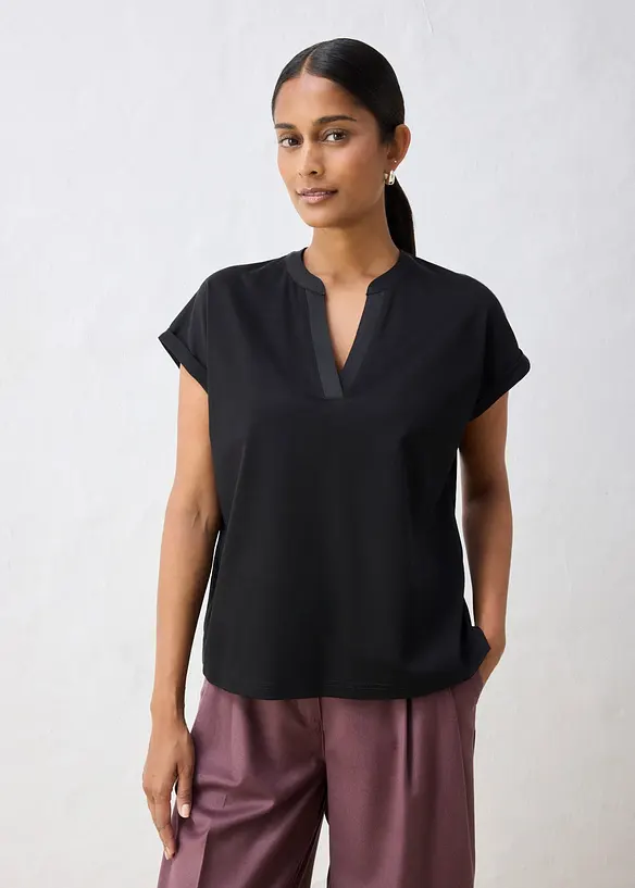 Shirt aus glattem Baumwoll-Seiden-Mix in schwarz von vorne (im Anschnitt) - bonprix Shirt aus glattem Baumwoll-Seiden-Mix in schwarz von vorne (im Anschnitt) - bonprix