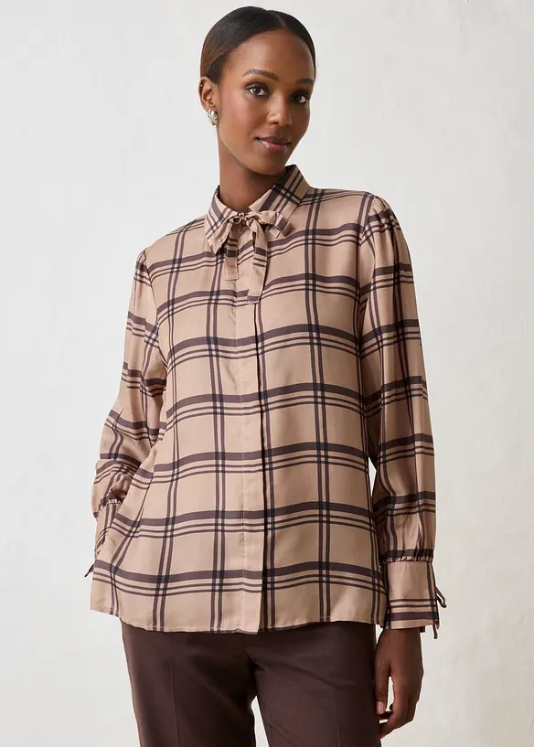 Bluse aus glänzendem Seiden-Mix in braun von vorne (im Anschnitt) - bonprix