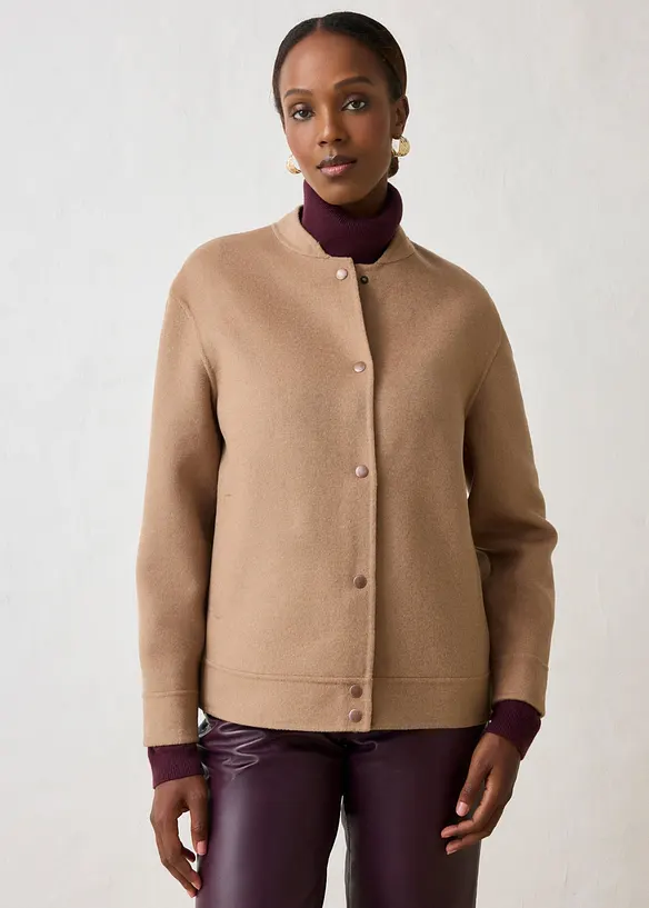 Blouson aus weichem Woll-Mix in braun von vorne (im Anschnitt) - bonprix