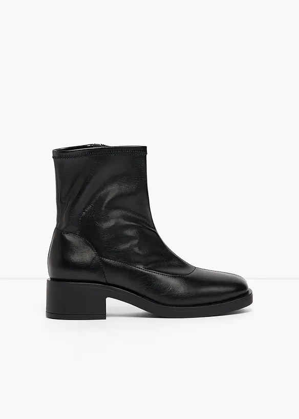 Boots mit flexiblem Schaft in schwarz - bonprix Boots mit flexiblem Schaft in schwarz - bonprix