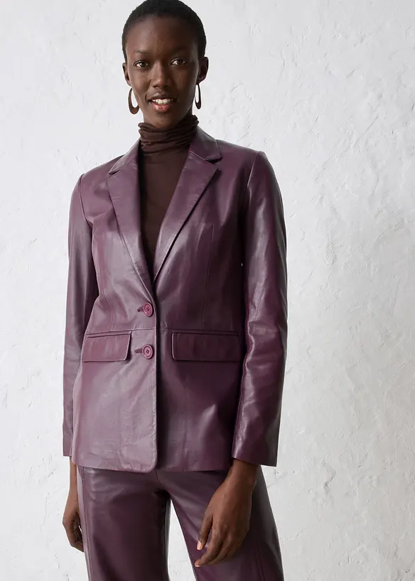 Blazer aus Lammnappa in rot von vorne (im Anschnitt) - bonprix