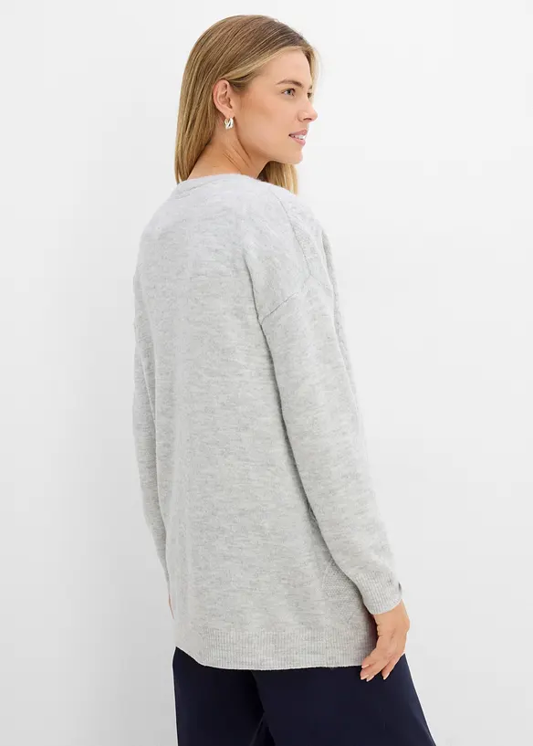 Oversize-Pullover mit Zopfmuster in grau von hinten (im Anschnitt) - bonprix Oversize-Pullover mit Zopfmuster in grau von hinten (im Anschnitt) - bonprix