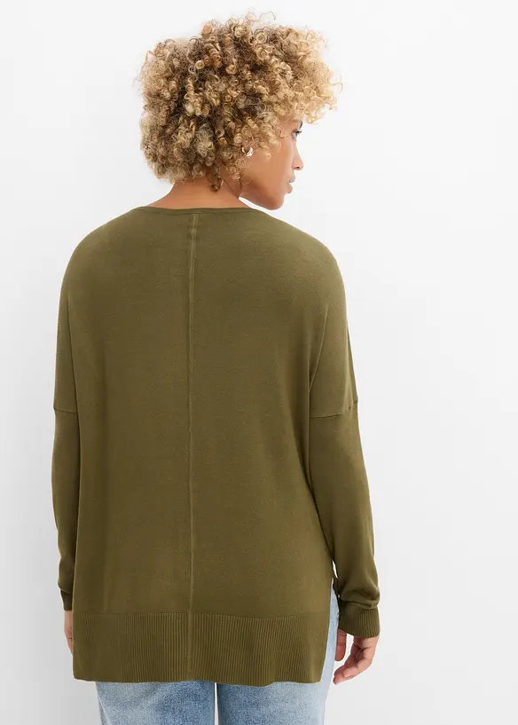 Oversize-Strickpullover in grün von hinten (im Anschnitt) - bonprix