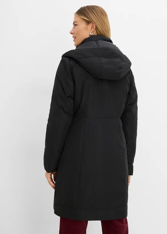 leicht wattierter Kurzmantel mit Kapuze in schwarz von hinten (Totalaufnahme) - bonprix