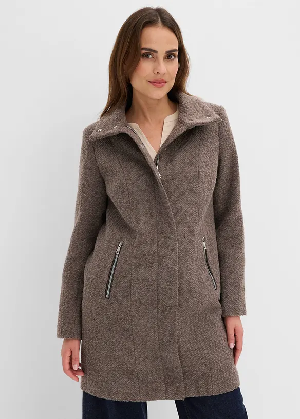 Kurzmantel aus softem Bouclé in braun von vorne (Totalaufnahme) - bonprix