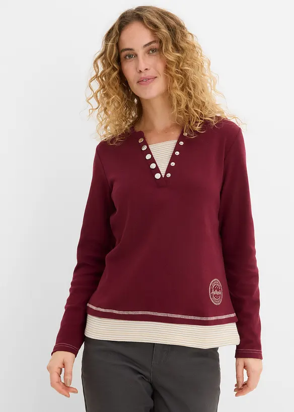Baumwoll-Langarmshirt, 2 in 1-Optik in rot von vorne (im Anschnitt) - bonprix Baumwoll-Langarmshirt, 2 in 1-Optik in rot von vorne (im Anschnitt) - bonprix