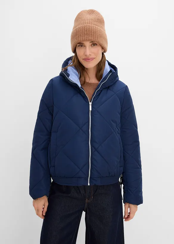 Kurze Steppjacke mit Futter in Kontrastfarbe in blau von vorne (im Anschnitt) - bonprix