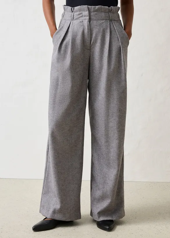 Weite Bundfaltenhose mit weichem Wollanteil in grau von vorne - bonprix