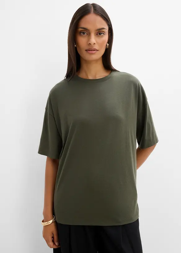 Oversized T-Shirt in grün von vorne (im Anschnitt) - bonprix
