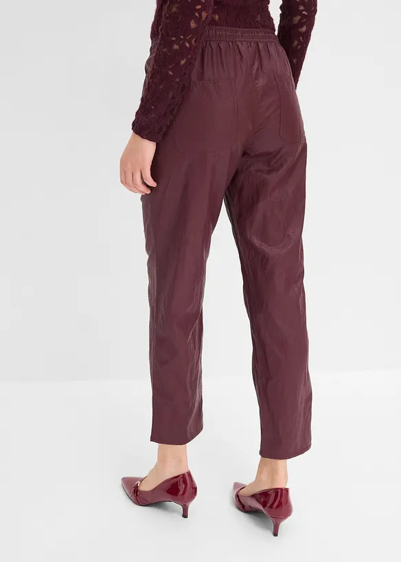Lederimitat Schlupfhose mit Crash-Optik in rot von hinten - bonprix Lederimitat Schlupfhose mit Crash-Optik in rot von hinten - bonprix