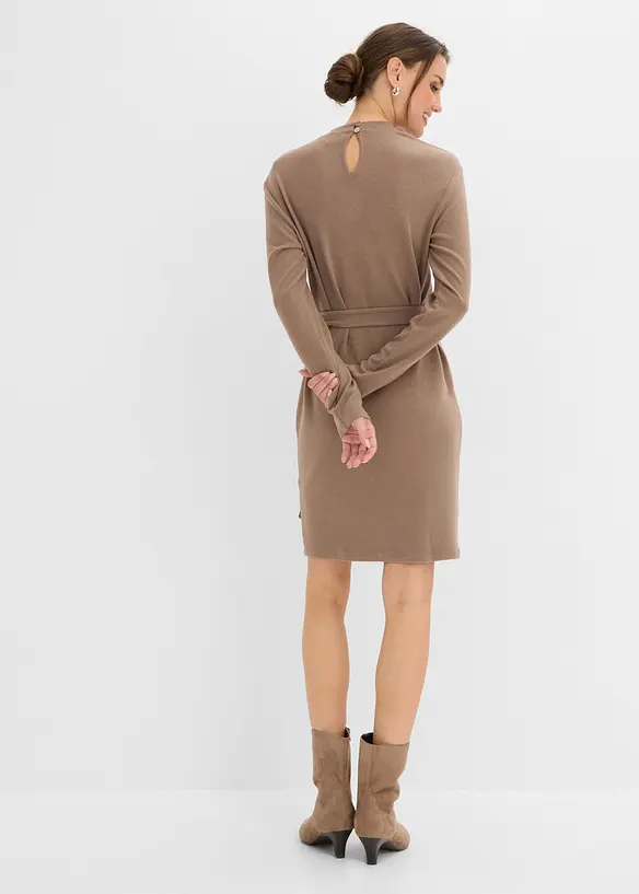 Jerseykleid aus Viskose-Mix in braun von hinten (Totalaufnahme) - bonprix Jerseykleid aus Viskose-Mix in braun von hinten (Totalaufnahme) - bonprix