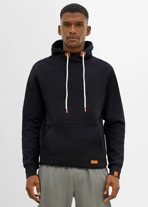 Hoodie aus weichem Baumwoll-Mix in schwarz von vorne (im Anschnitt) - bonprix