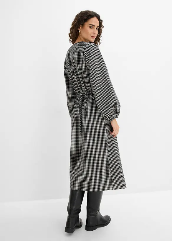 Kariertes Midikleid mit Bindegürtel in weiß von hinten (Totalaufnahme) - bonprix