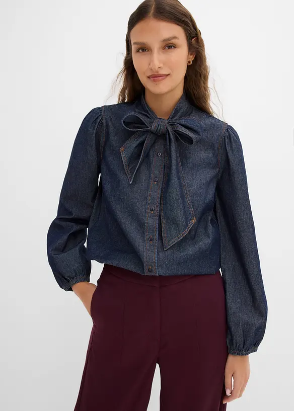 Jeansbluse aus Bio-Baumwolle in blau von vorne (im Anschnitt) - bonprix
