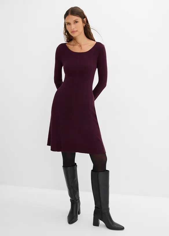 Strickkleid aus Viskose-Mix in rot von vorne (Totalaufnahme) - bonprix Strickkleid aus Viskose-Mix in rot von vorne (Totalaufnahme) - bonprix