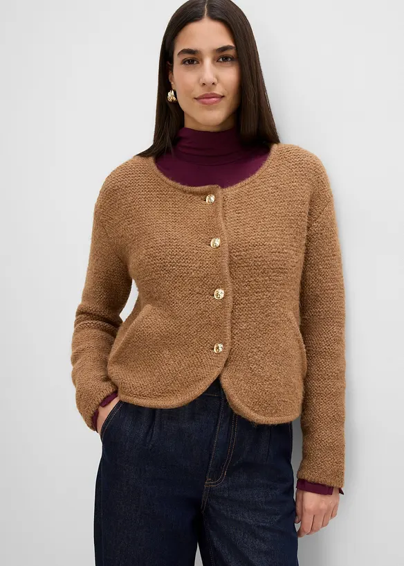 Weit geschnittene Strickjacke in braun von vorne (im Anschnitt) - bonprix Weit geschnittene Strickjacke in braun von vorne (im Anschnitt) - bonprix