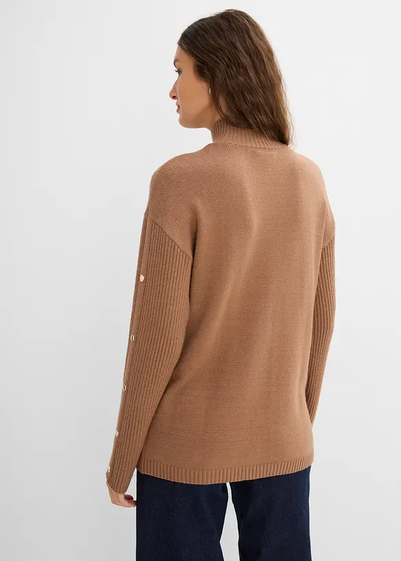 Feinstrickpullover aus softem Viskose-Mix in braun von hinten (im Anschnitt) - bonprix