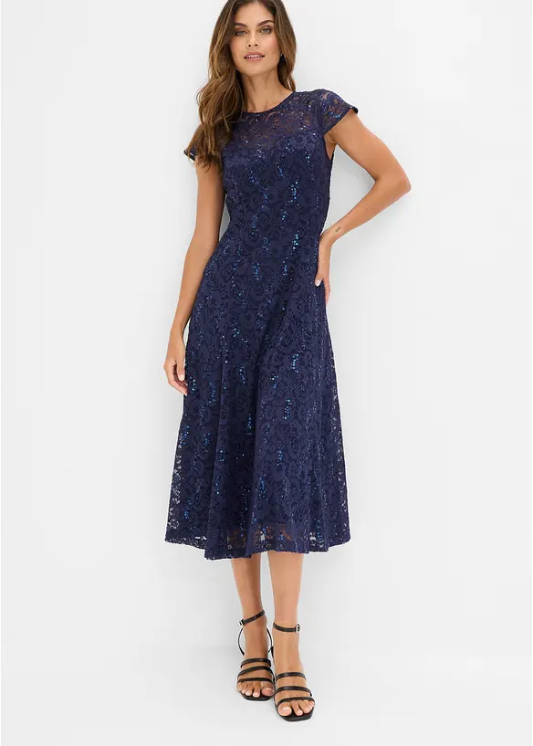 Spitzenkleid in blau von vorne (Totalaufnahme) - bonprix
