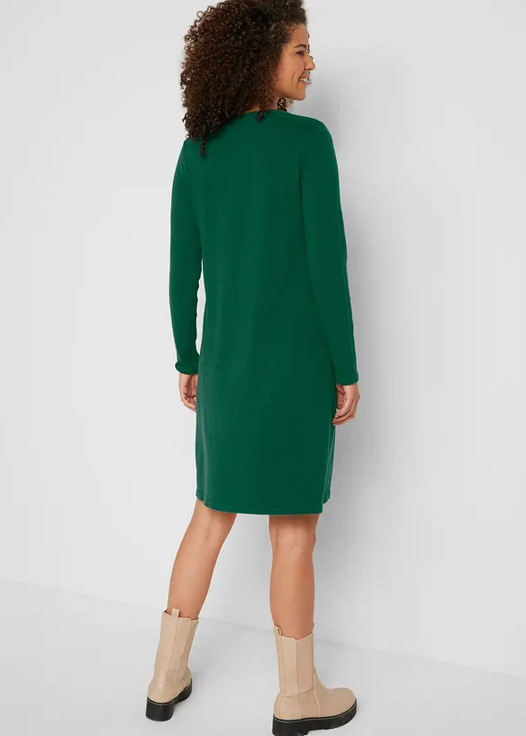 Strickkleid mit recycelter Baumwolle in grün von hinten (Totalaufnahme) - bonprix Strickkleid mit recycelter Baumwolle in grün von hinten (Totalaufnahme) - bonprix