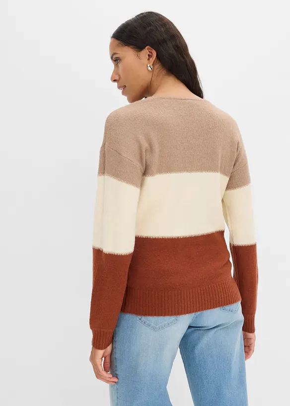 Oversize-Pullover mit U-Boot-Ausschnitt in braun von hinten (im Anschnitt) - bonprix